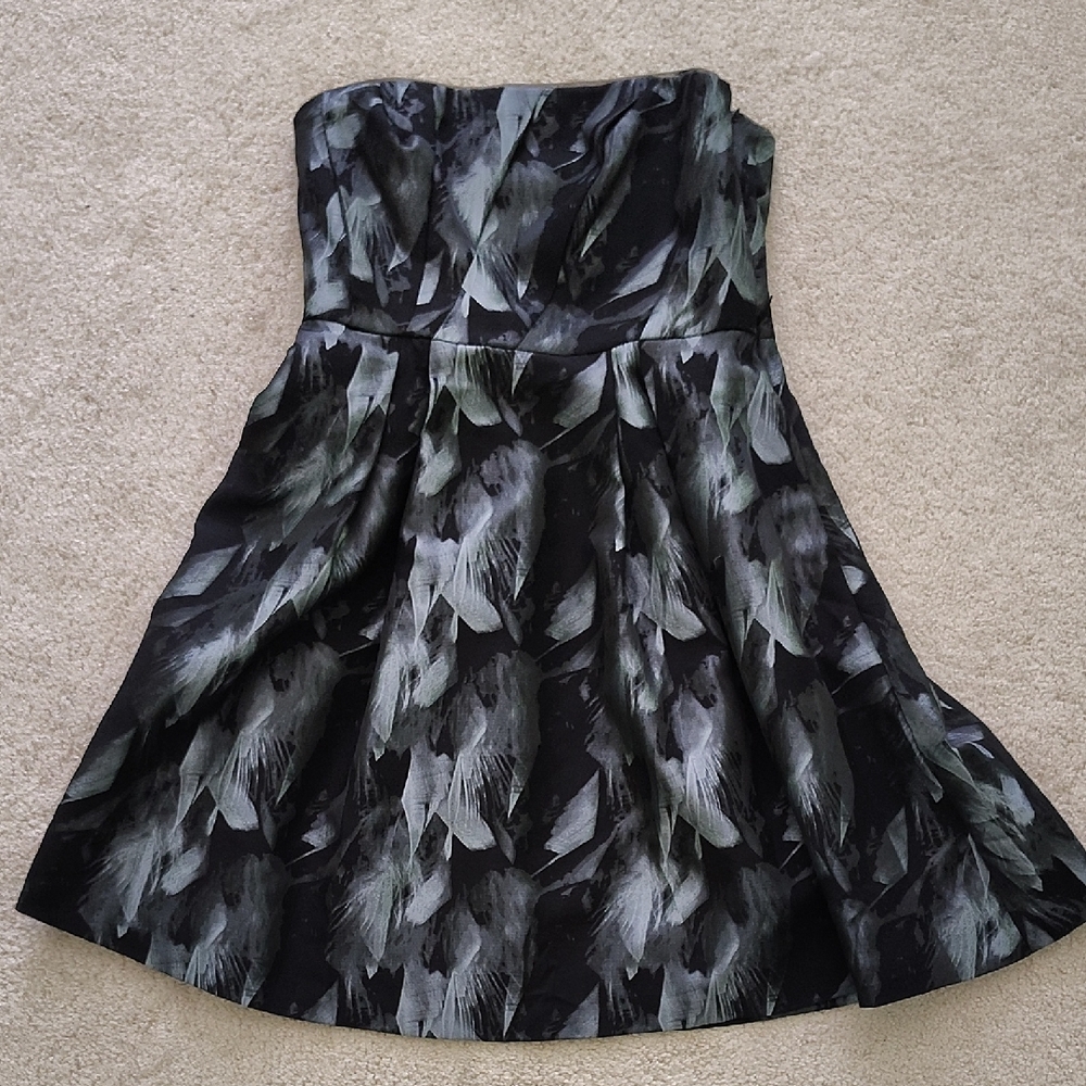 Strapless Black and Gray Patterned Dress